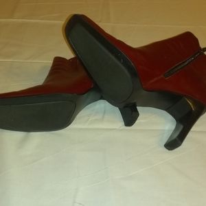 Apostrophe Heels